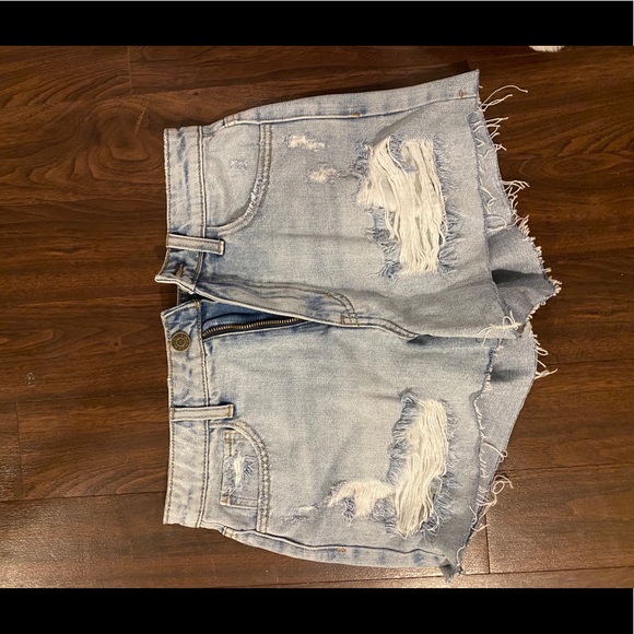 Show me your mumu jean shorts - Picture 2 of 3